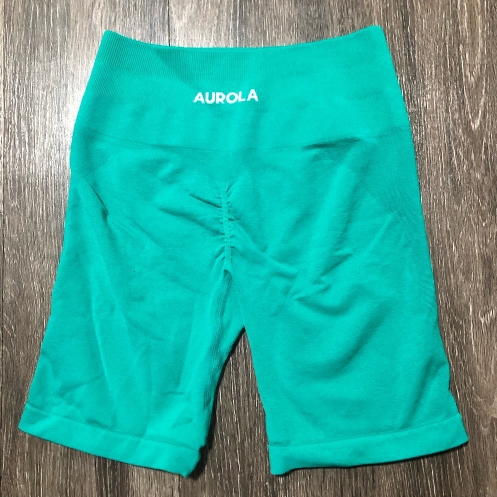 AUROLA Dream Seamless Scrunch Butt Biker Shorts - Teal Green